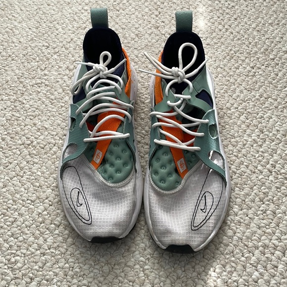 Nike Huarache 2.0 - Picture 1 of 3